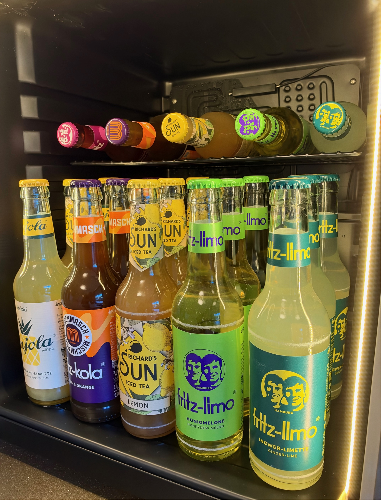 Unsere gekühlte Getränkeauswahl: Anjola, Mischmasch, Richard’s Sun Eistee und Fritz-Limonaden